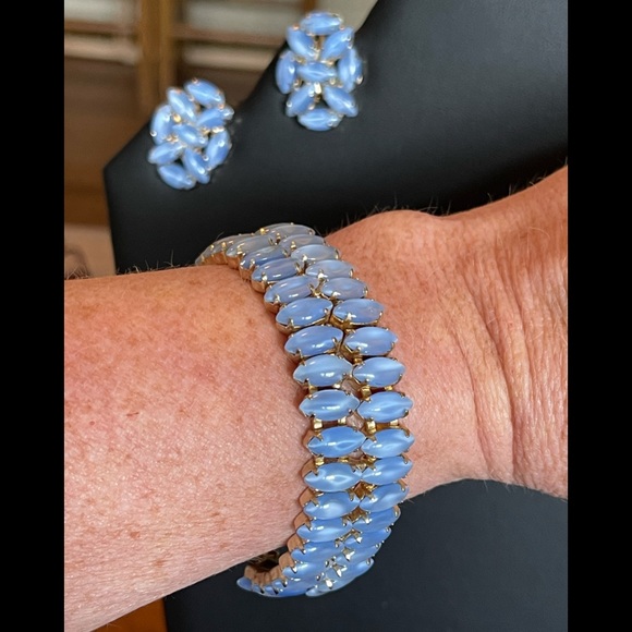 Blue Glass Opaline Demi Parure Bracelet & Earrings 😍 SET … oh, the COLOR 🤩 - Picture 15 of 17